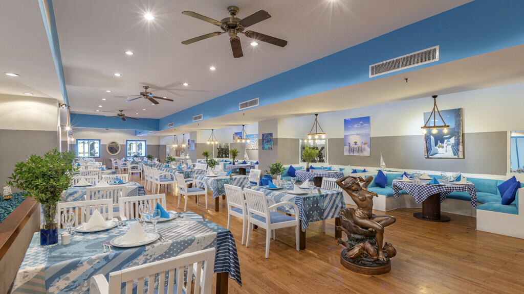 Seven Seas Hotel Life